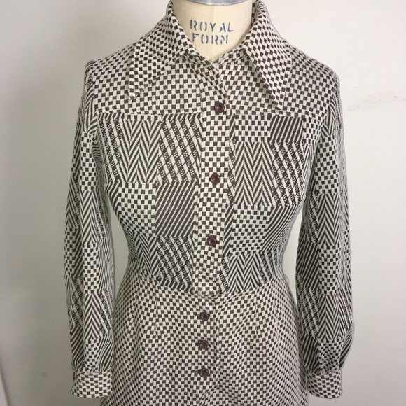 70's Brown-White Double Knit Graphic Print Dress - Picture 4 of 8